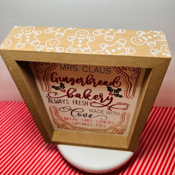 Mrs. Claus Gingerbread Bakery Holiday Sign Made with Love Christmas Cake Bread - Picture 8 of 9